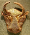 Medleri simgeleyen, altın Boğa Ko başı şeklindeki Rhyton, altın -Medya, M 7. yy sonu - 6. yy