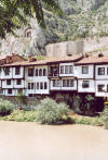 Ottoman houses and a Pontic tomb in Amasya